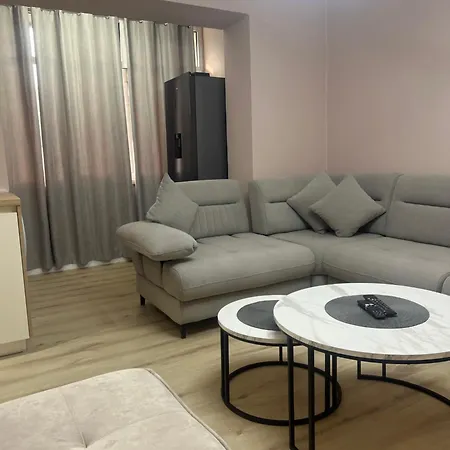 Holiday Rental Lägenhet Tirana